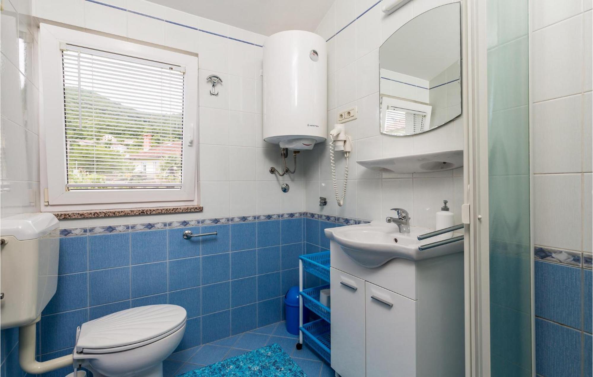 2 Bedroom Beautiful Apartment In Rukavac Rukavac  Екстериор снимка